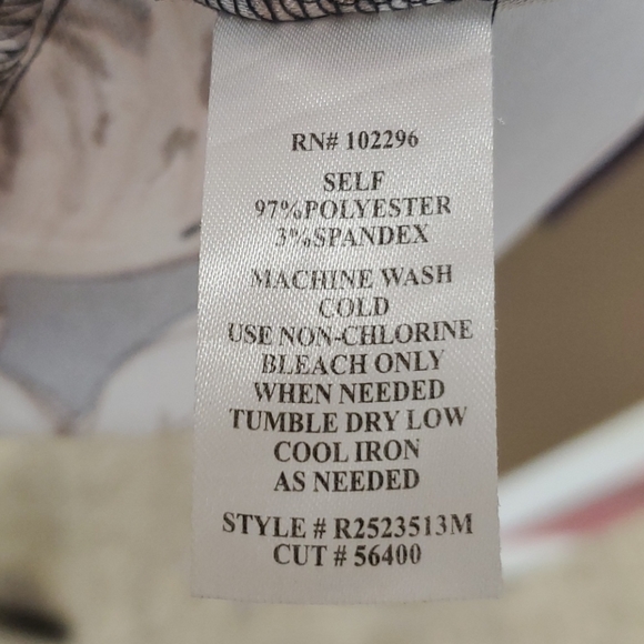 Rose print sleeveless dress - Picture 4 of 4